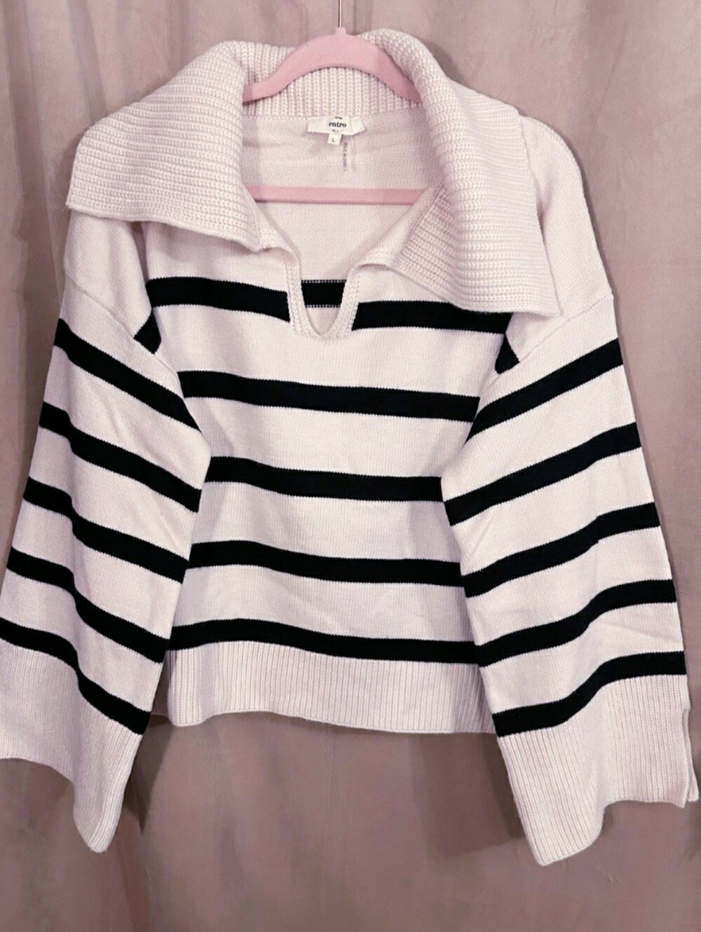 VICI COLLECTION WIDE COLLARED WIDE SLEEVE SWEATER